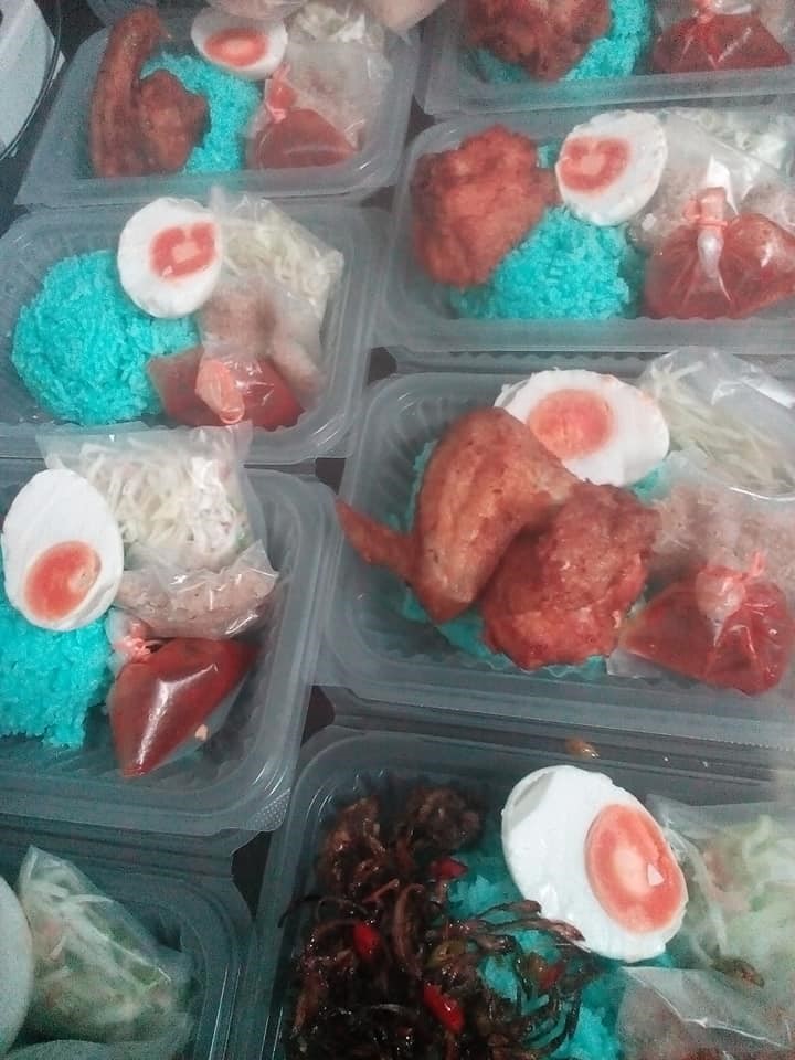 Nasi kerabu cik na